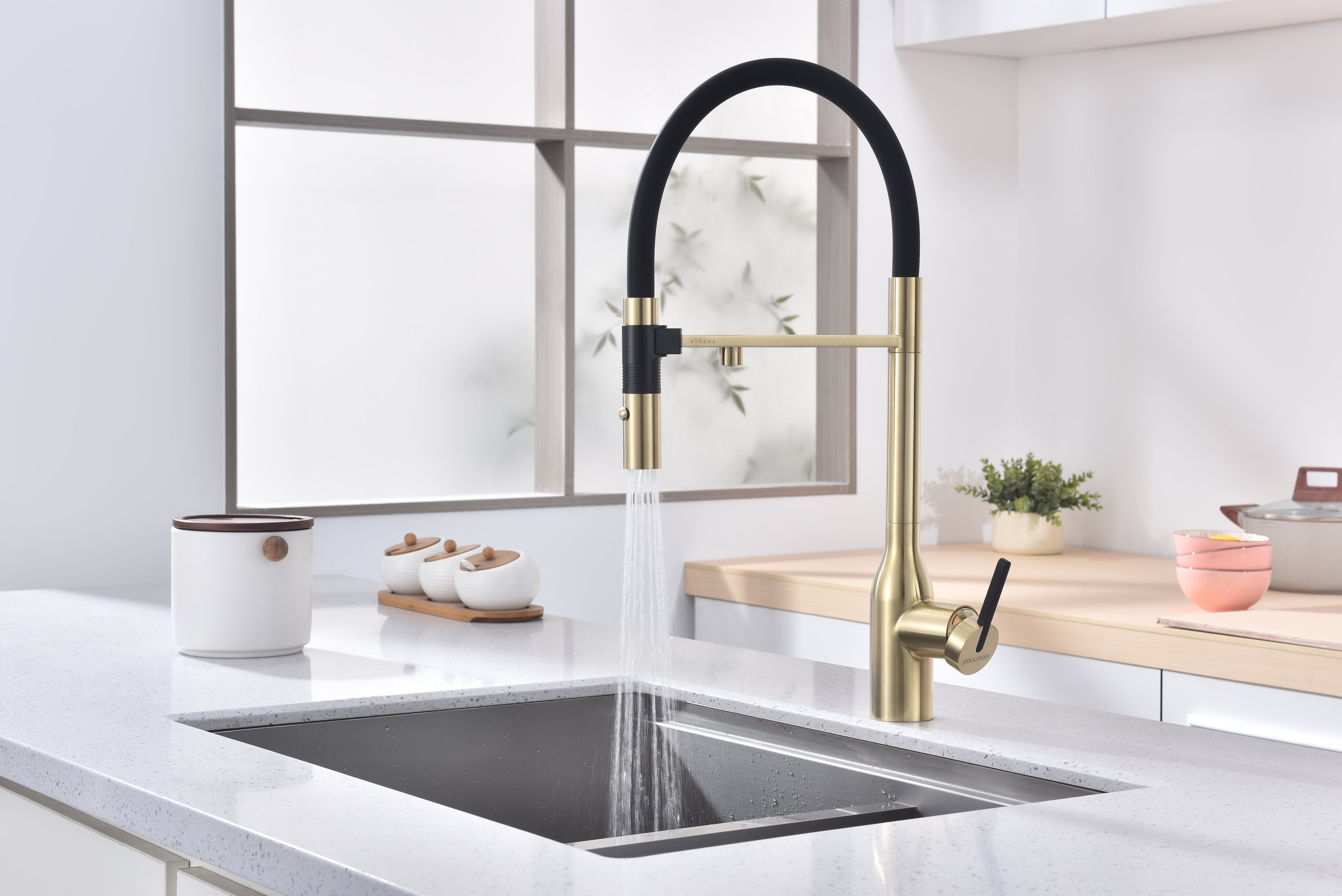 Превью картинка Смеситель для кухни Paulmark MAGNETO ONE Ma213188-LG Светлое золото #5