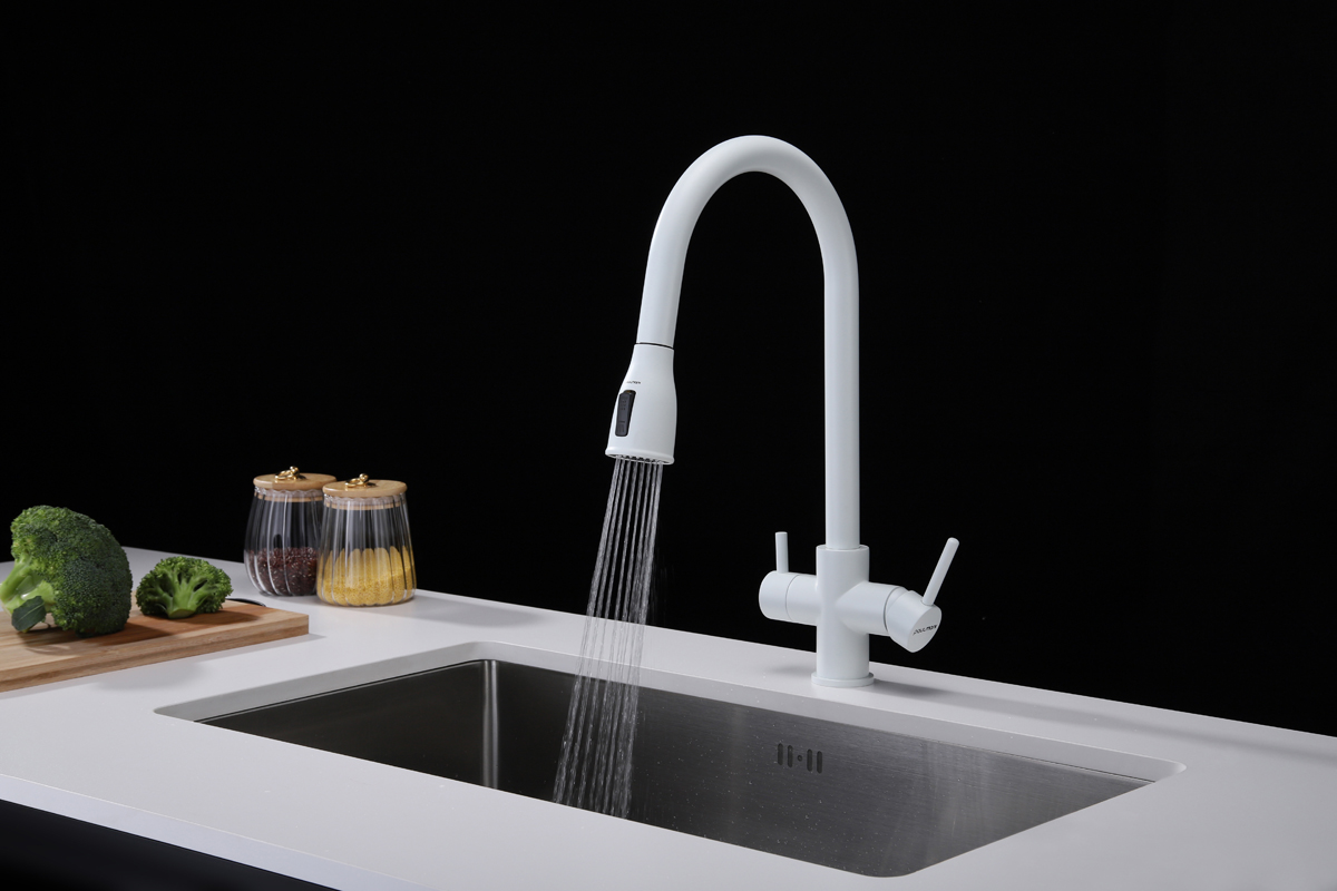 Превью картинка Смеситель для кухни Paulmark LANGE La214212-WH Белый матовый WH #5