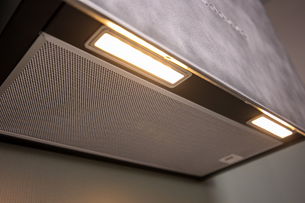 Превью картинка Наклонная вытяжка Elikor Метеорит 60П-700-Э4Д черный #3