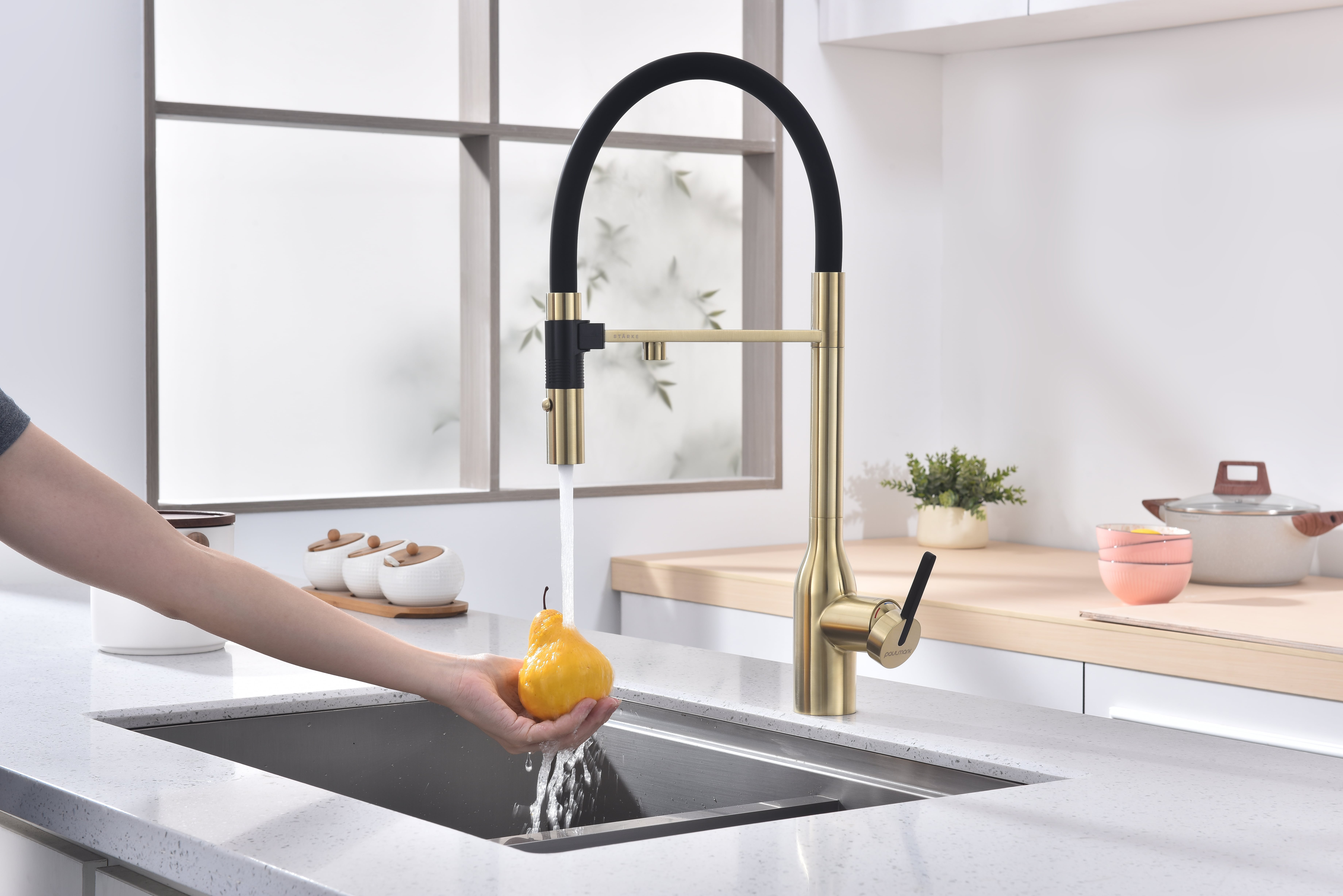 Превью картинка Смеситель для кухни Paulmark MAGNETO ONE Ma213188-LG Светлое золото #8