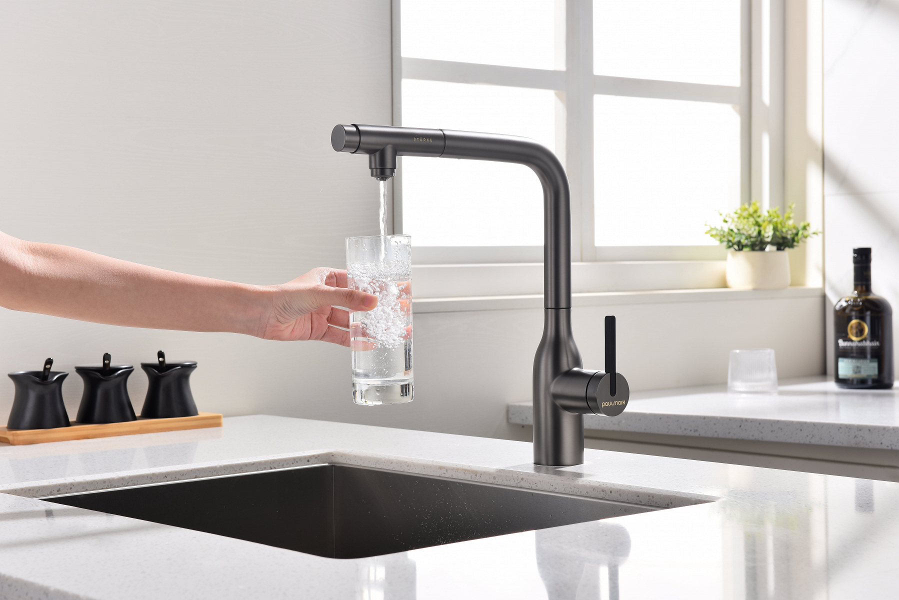 Превью картинка Смеситель для кухни Paulmark VIPER Vi213105-GM Вороненая сталь GM #4