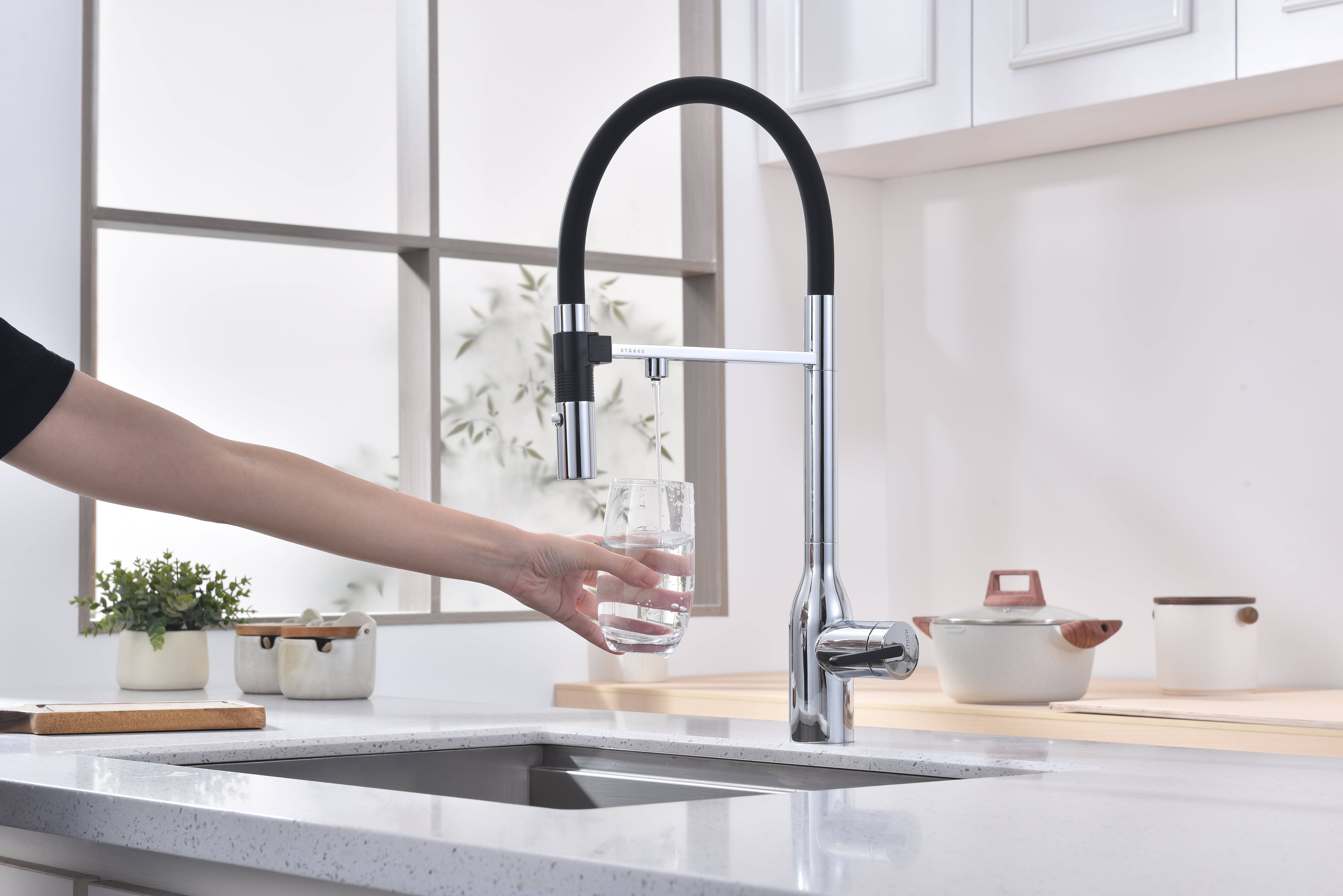 Превью картинка Смеситель для кухни Paulmark MAGNETO ONE Ma213188-CR Хром CR #7