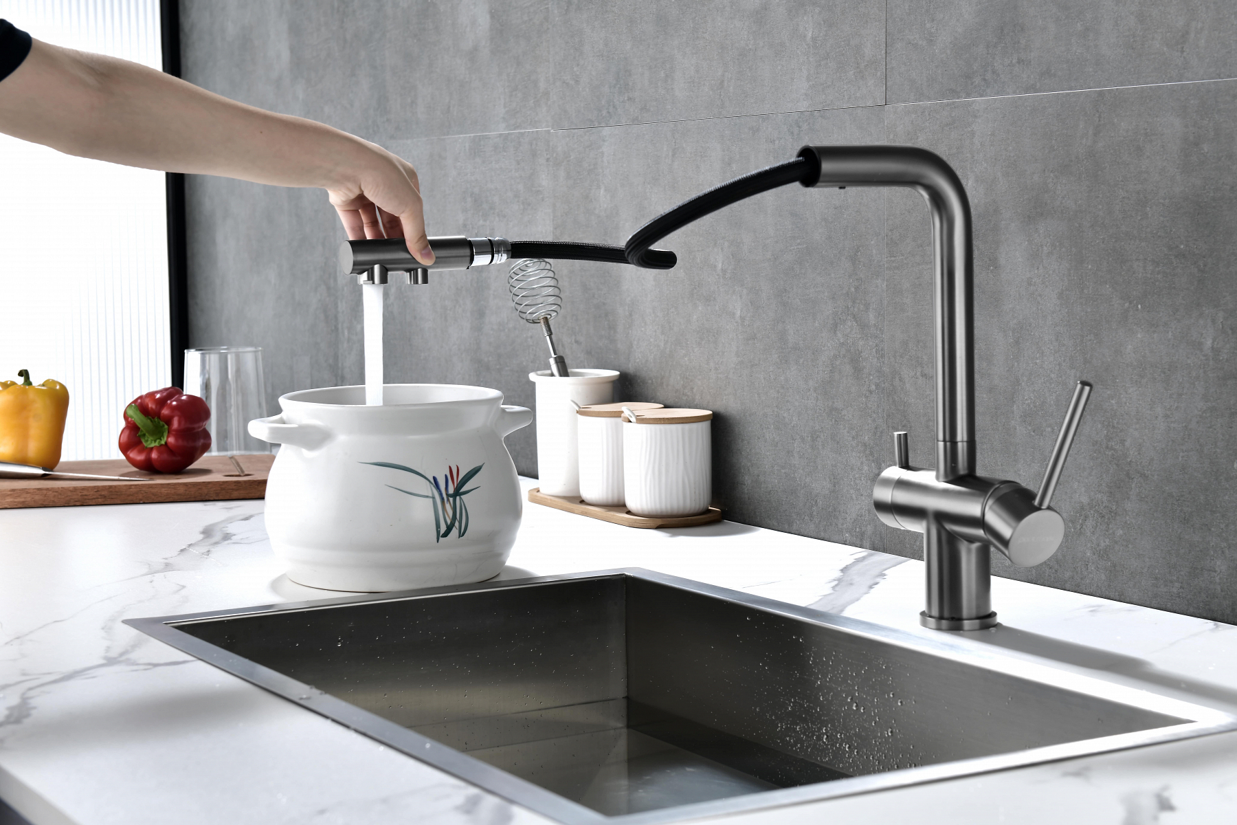 Превью картинка Смеситель для кухни Paulmark SERPENTINE Se213222-GM Вороненая сталь GM #10