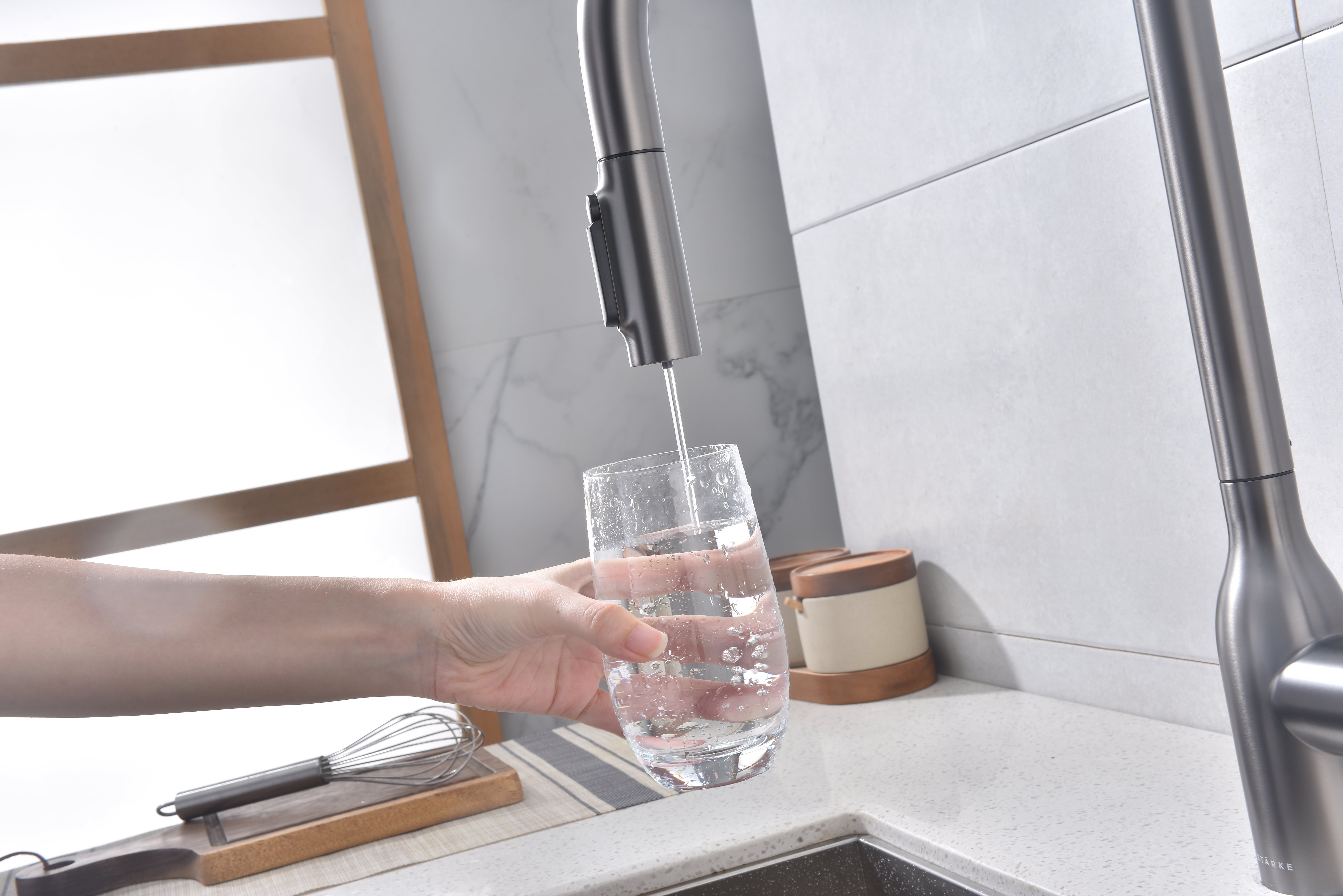 Превью картинка Смеситель для кухни Paulmark UNIVERSAL Un213880-GM Вороненая сталь GM #13