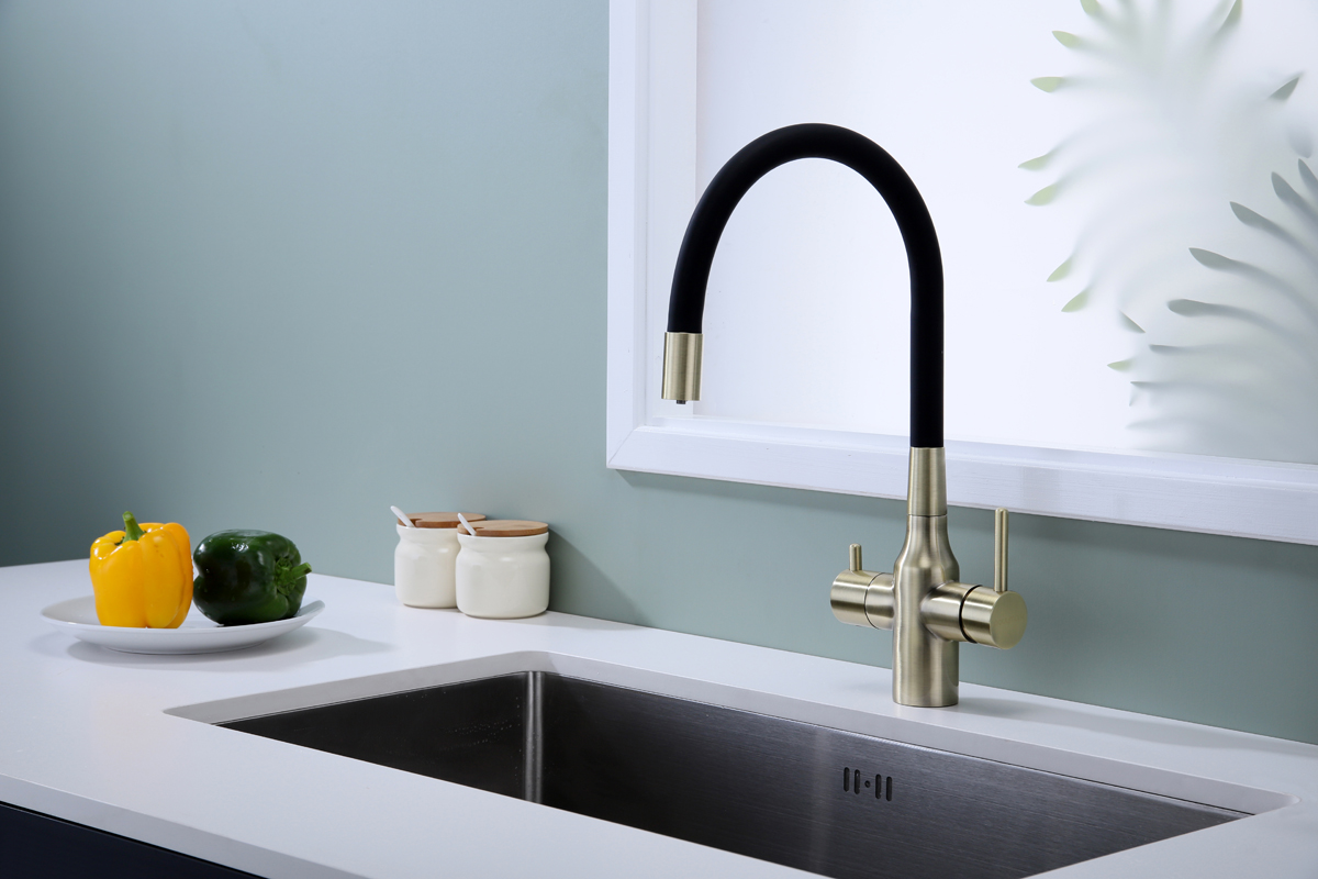 Превью картинка Смеситель для кухни Paulmark SALIX Sa213419-BR Бронза BR #3