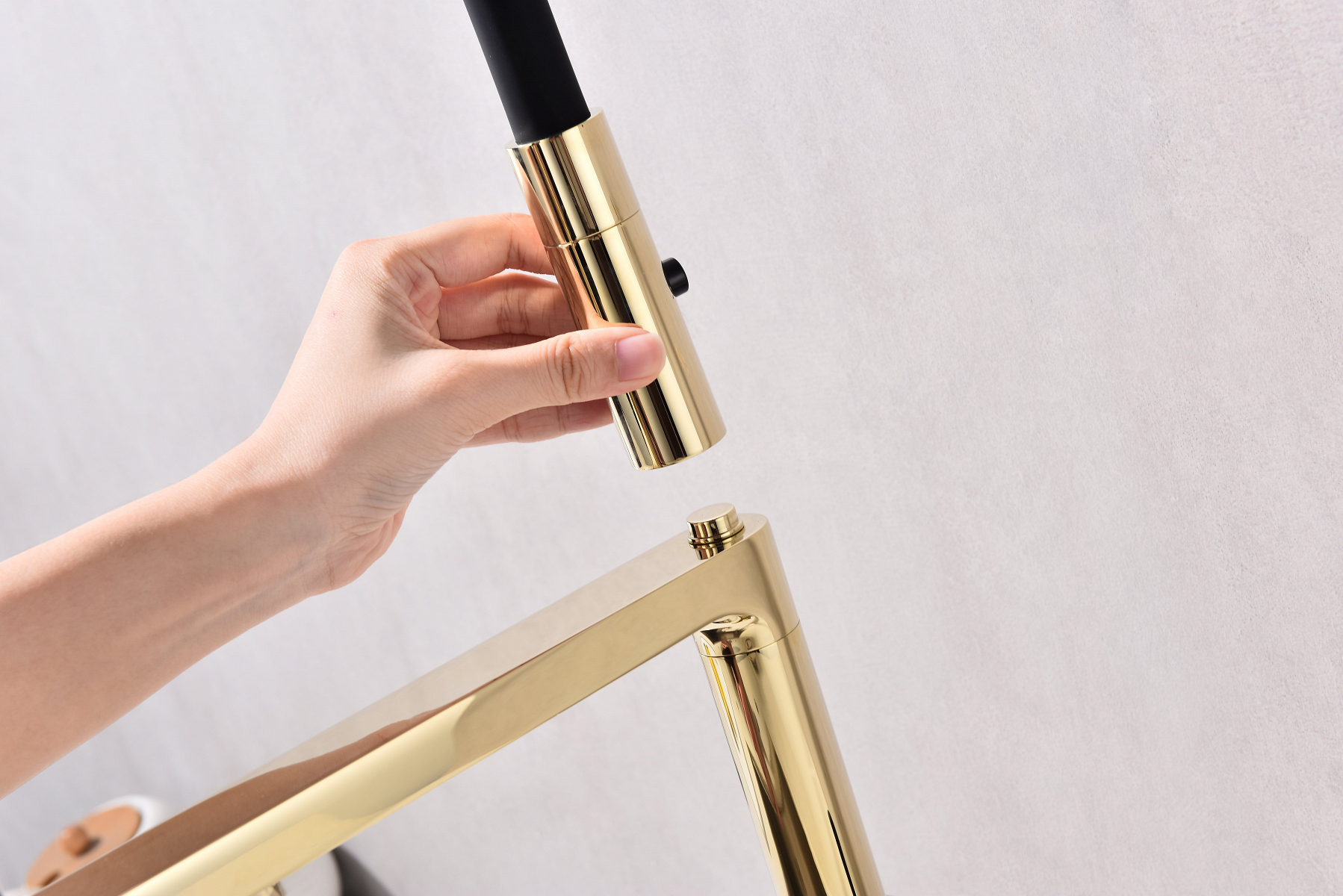 Превью картинка Смеситель для кухни Paulmark TORNADO To213402-G Золото G #15