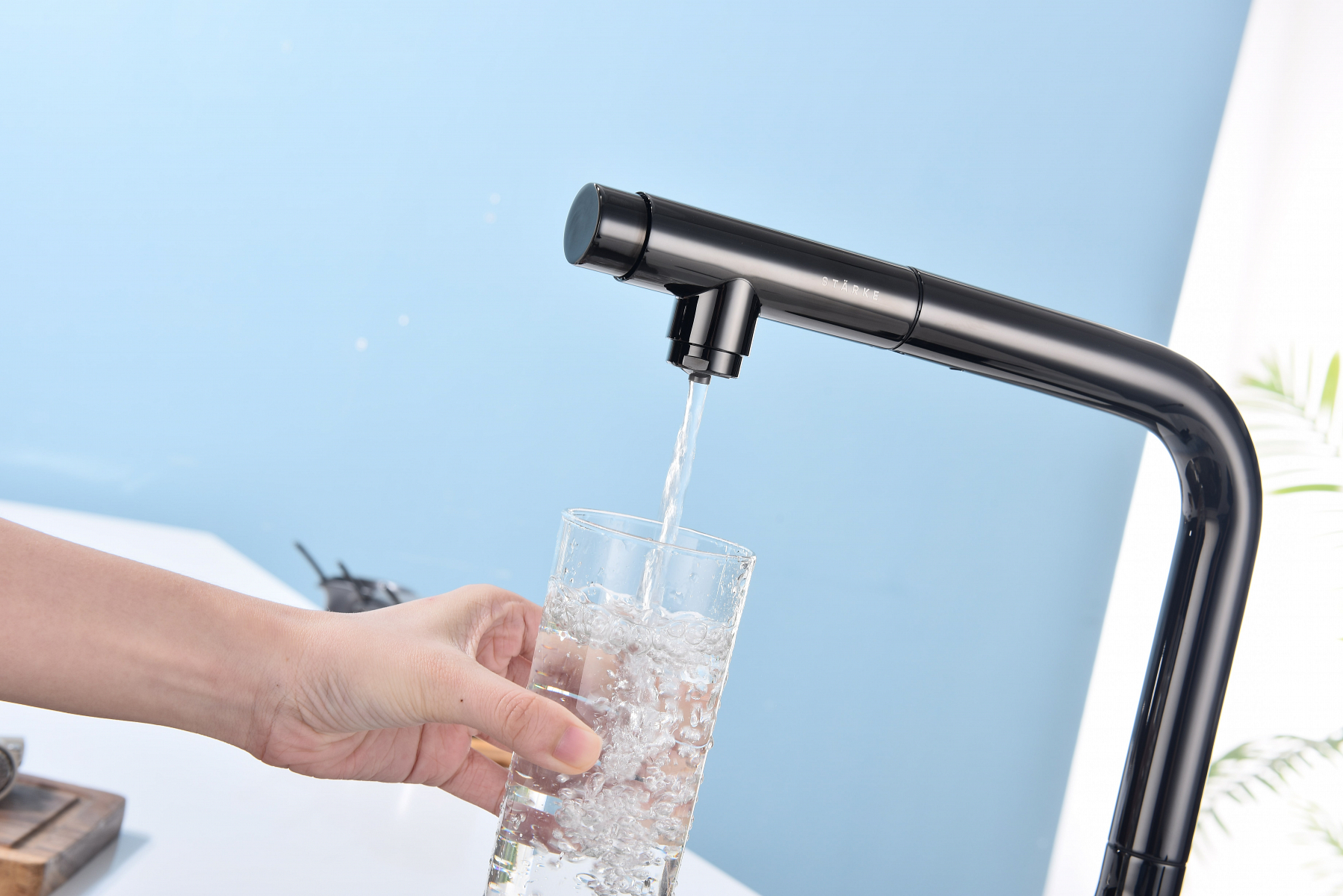 Превью картинка Смеситель для кухни Paulmark VIPER Vi213105-GB Глянцевый чёрный Gb #13