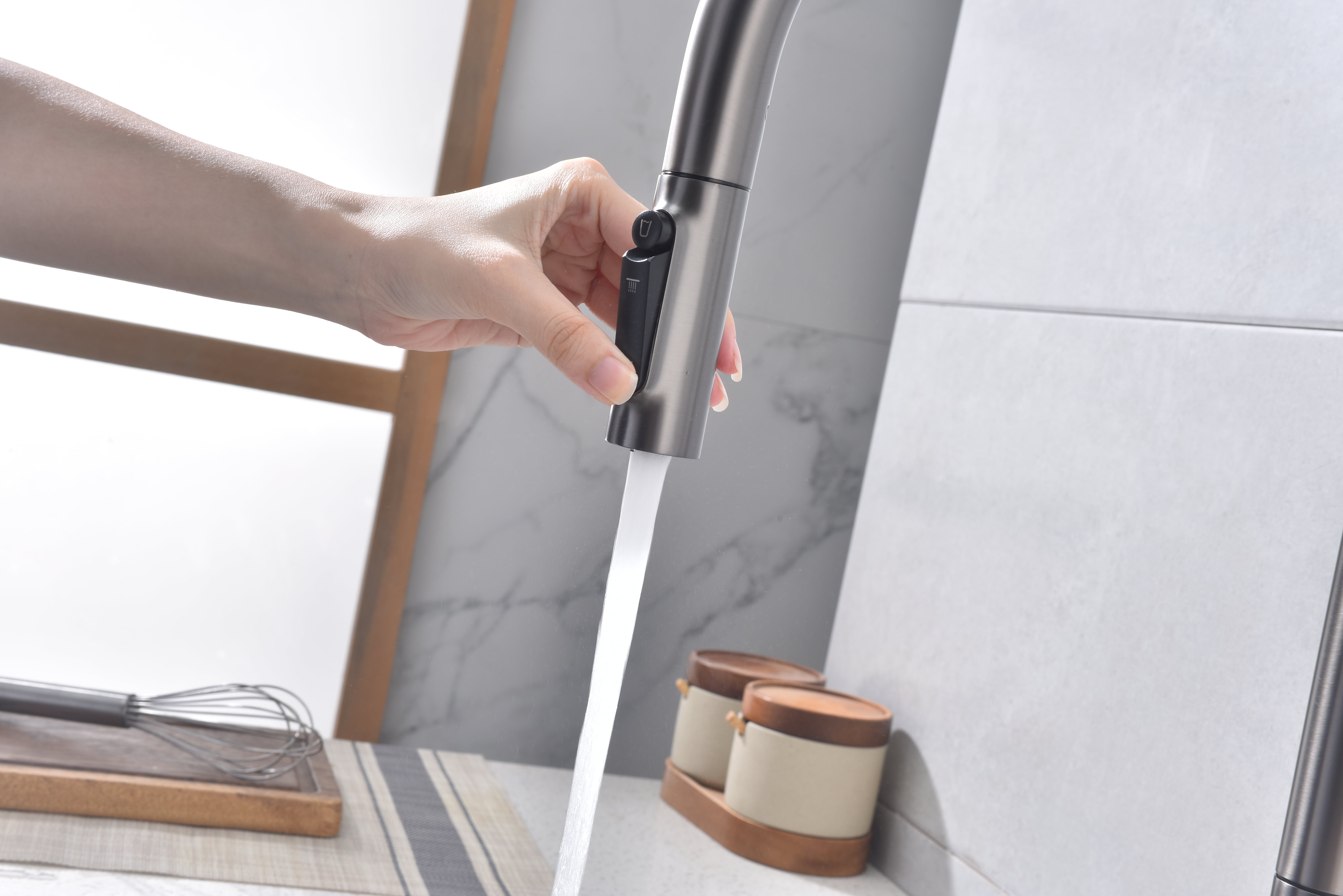 Превью картинка Смеситель для кухни Paulmark UNIVERSAL Un213880-GM Вороненая сталь GM #11