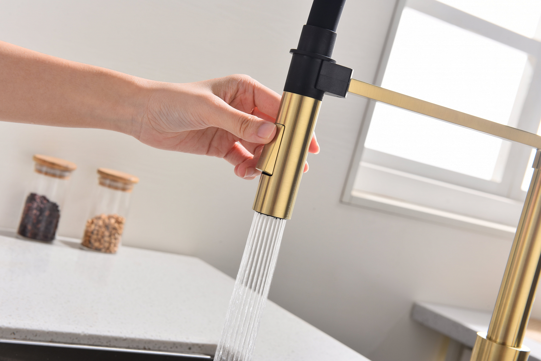 Превью картинка Смеситель для кухни Paulmark HALT Ha214021-LG Светлое золото #12