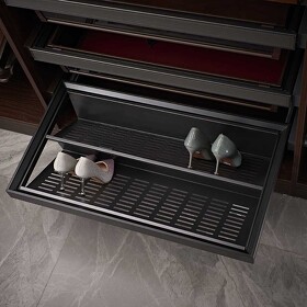 Картинка Duslar Выдвижная обувница PLANE ULTRA, ширина 562-568 мм, антрацит