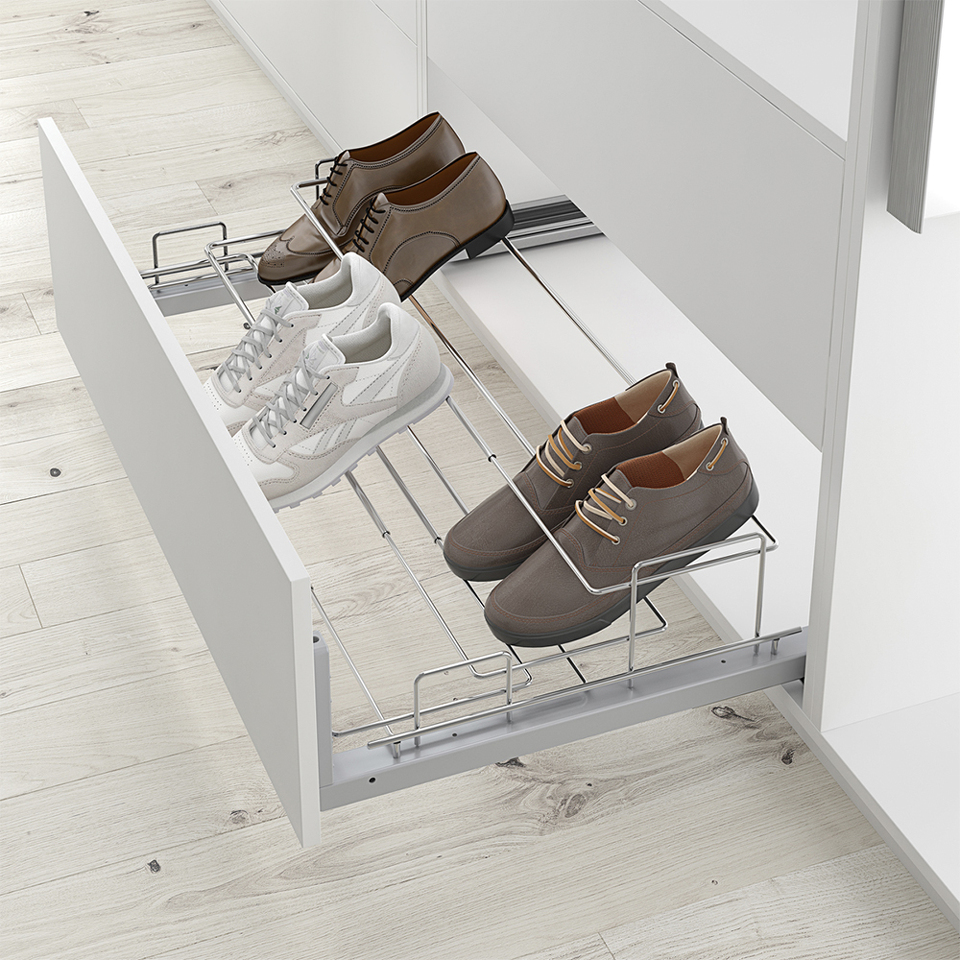 Фото MENAGE CONFORT Выдвижная телескопическая обувница ROLAND, выдвижной фасад, ширина 640-1000 мм, серый/хром