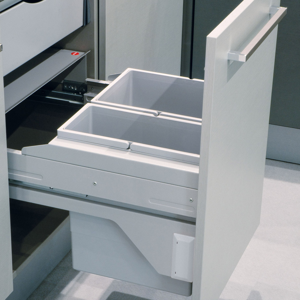 Фото Hailo Система сортировки CARGO SOFT 34 л, выдвижной фасад 500 мм, серый