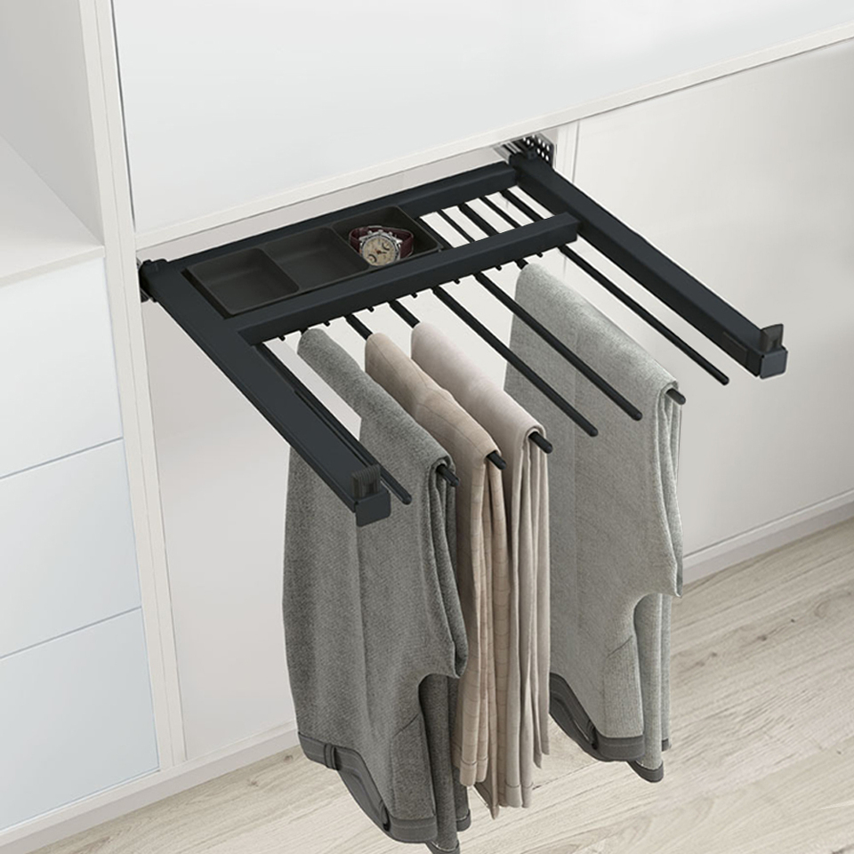 Фото MENAGE CONFORT Выдвижная телескопическая брючница PANSY с лотком для аксессуаров, ширина 500-600 мм, антрацит