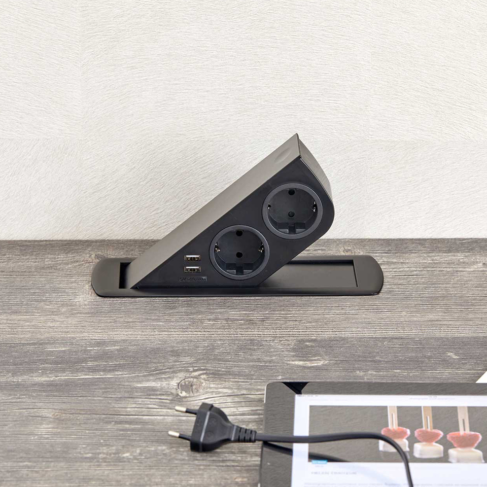 Фото SFL Розетка CIZO, врезная, черный