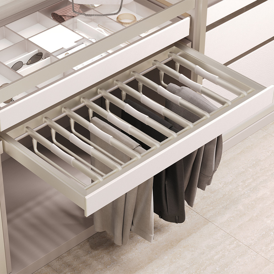 Фото Duslar Выдвижная брючница ELITIUM, ширина 764 мм, шампань/бежевый