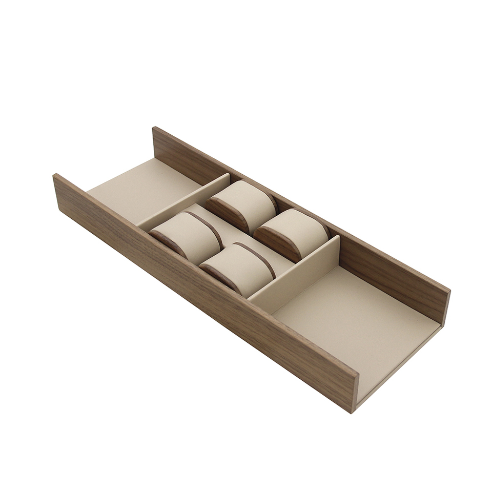 Фото Duslar Органайзер FOUNDATION WOOD для часов и браслетов, орех/бежевый