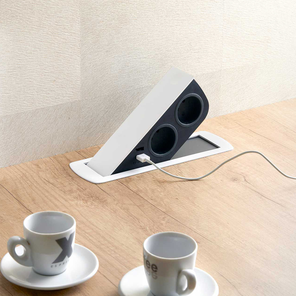 Фото SFL Розетка CIZO, врезная, белый